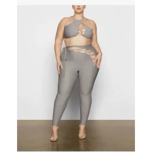 Skims Lace Up Legging Size 4X in Chrome - Picture 1 of 3